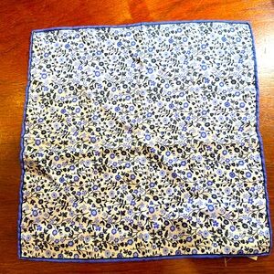 Canali men’s silk pocket square